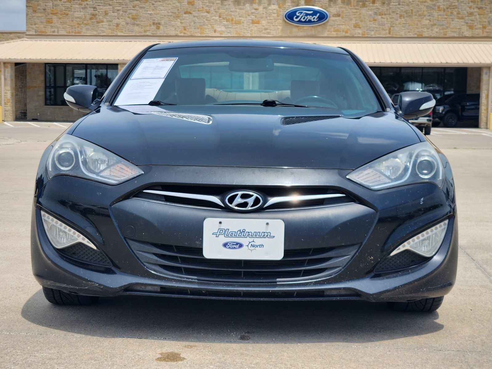Used 2015 Hyundai Genesis 3.8 RWD image 6