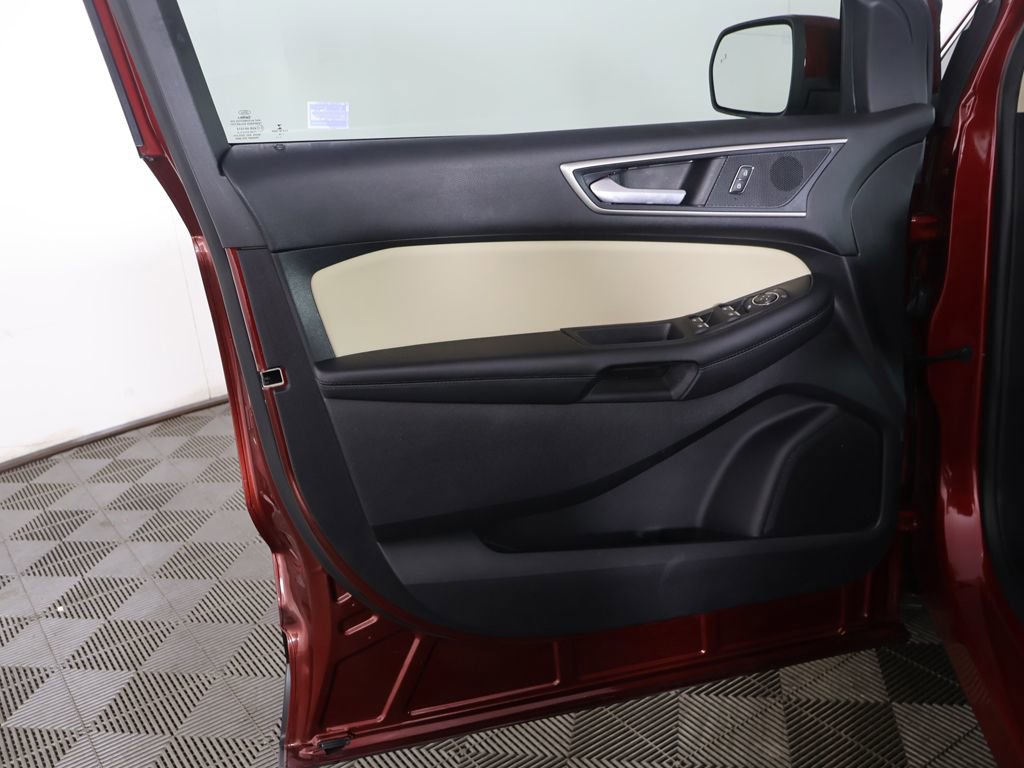 Used 2024 Ford Edge SEL w/ Convenience Package image 20