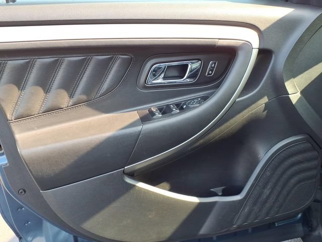 Used 2019 Ford Taurus SEL w/ Equipment Group 201A FWD image 13