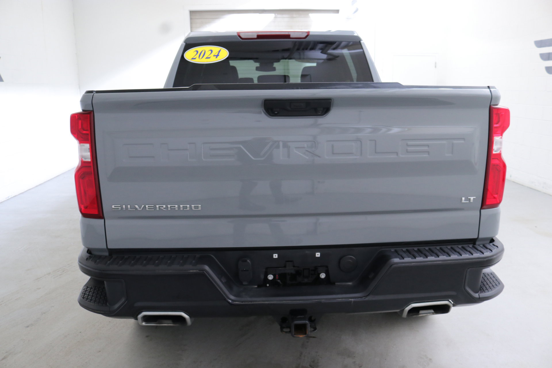 Used 2024 Chevrolet Silverado 1500 LT Trail Boss w/ LPO, Dark Essentials Package image 7