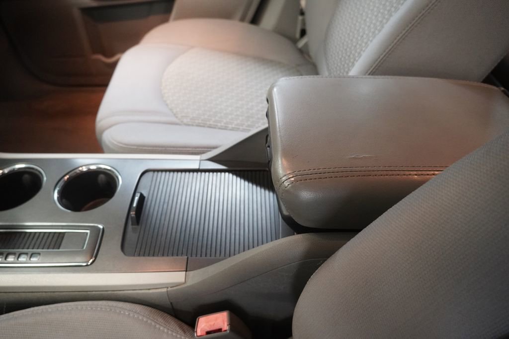 Used 2012 Chevrolet Traverse LS image 23