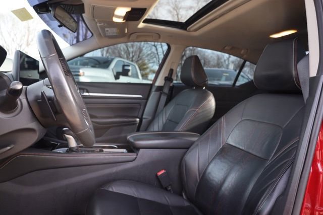 Used 2023 Nissan Altima 2.0 SR image 17