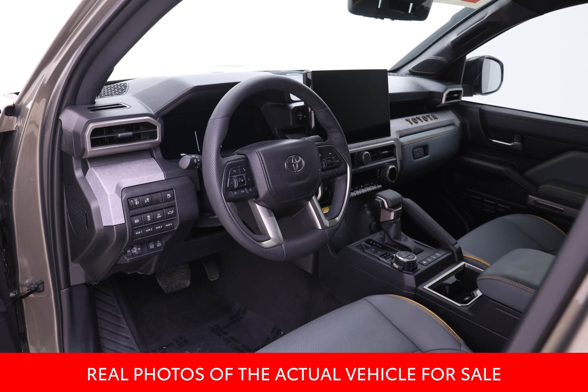 Certified 2025 Toyota Tacoma Trailhunter image 3