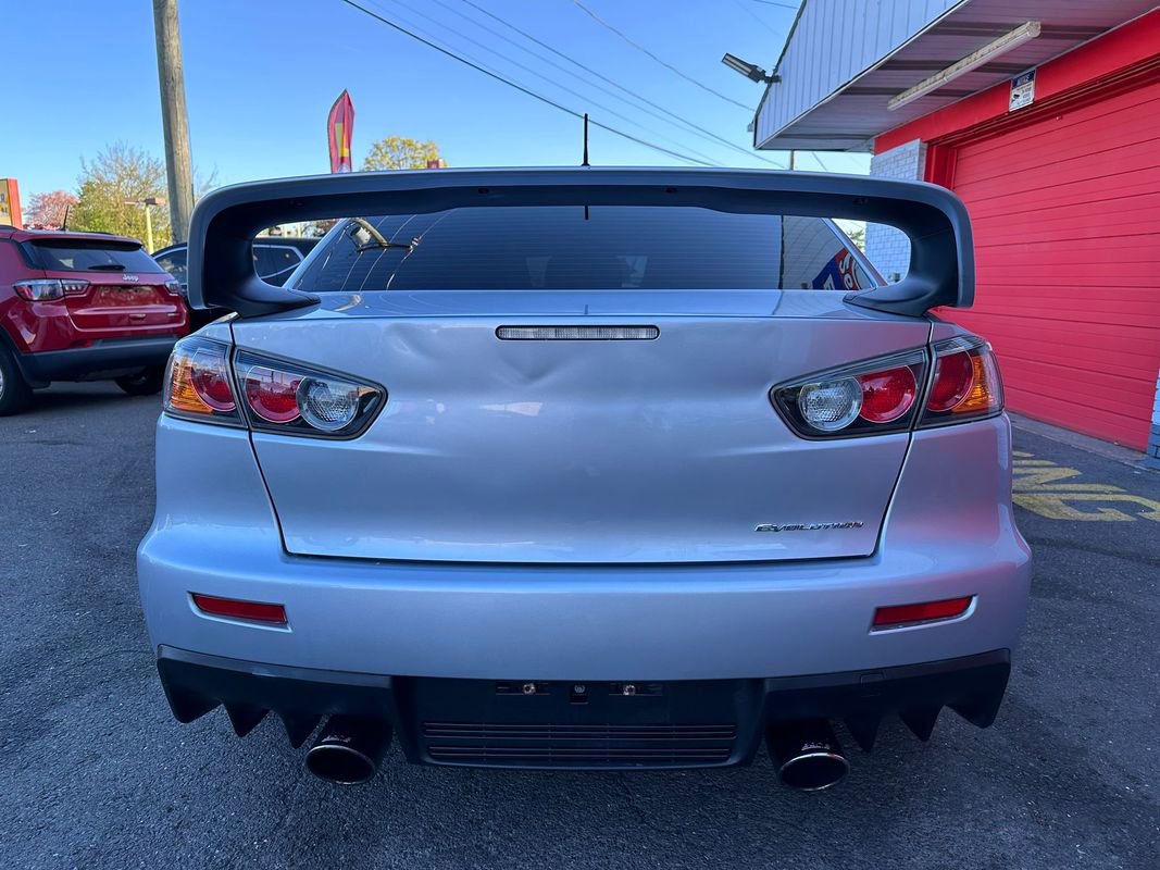 Used 2011 Mitsubishi Lancer Evolution GSR image 4