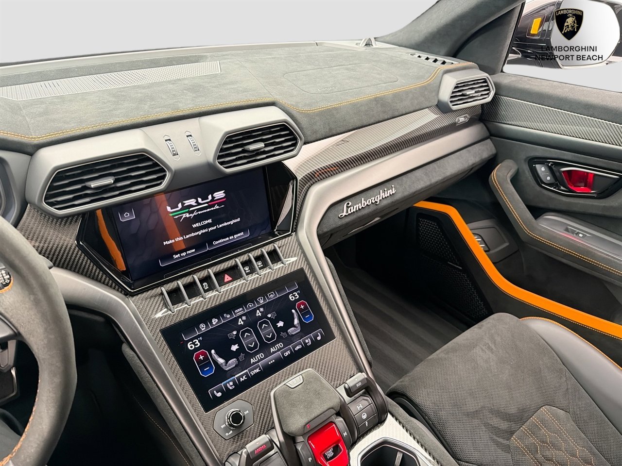 Used 2024 Lamborghini Urus Performante AWD/4WD image 23
