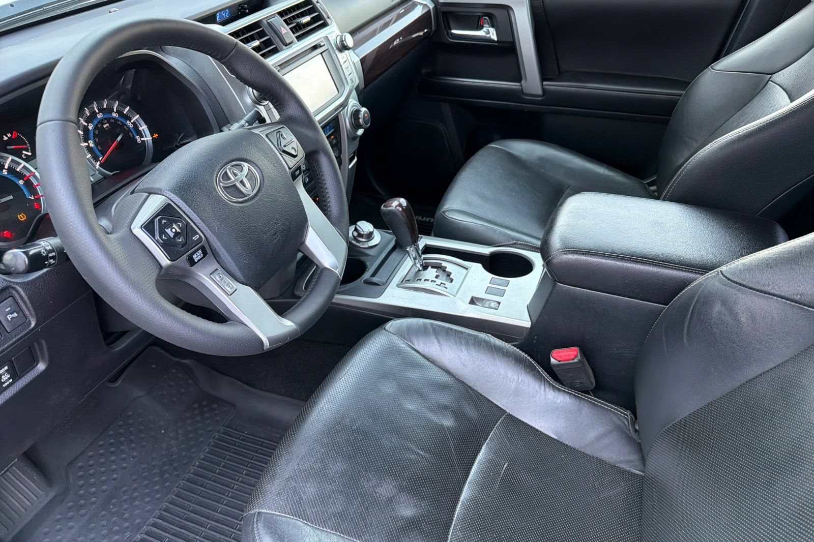 Used 2016 Toyota 4Runner Limited AWD/4WD image 9
