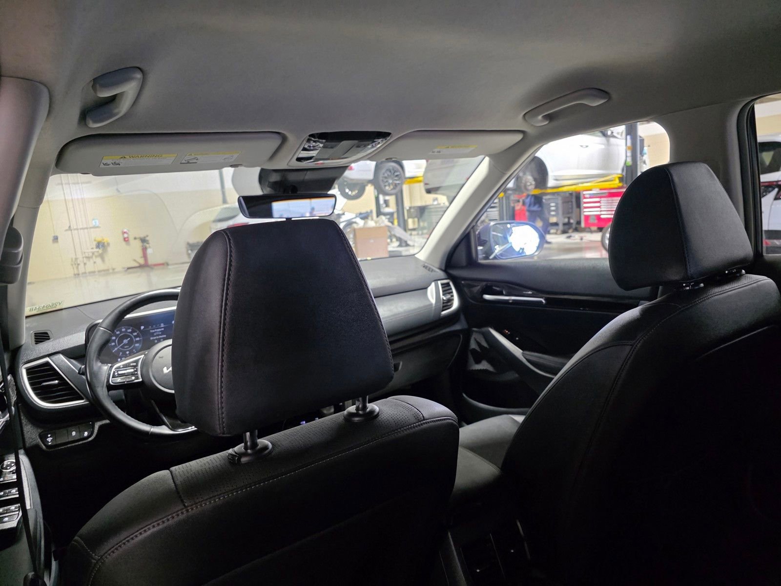 Used 2024 Kia Seltos EX image 15