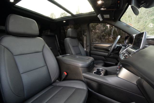 Used 2023 Chevrolet Tahoe Z71 w/ Luxury Package image 25