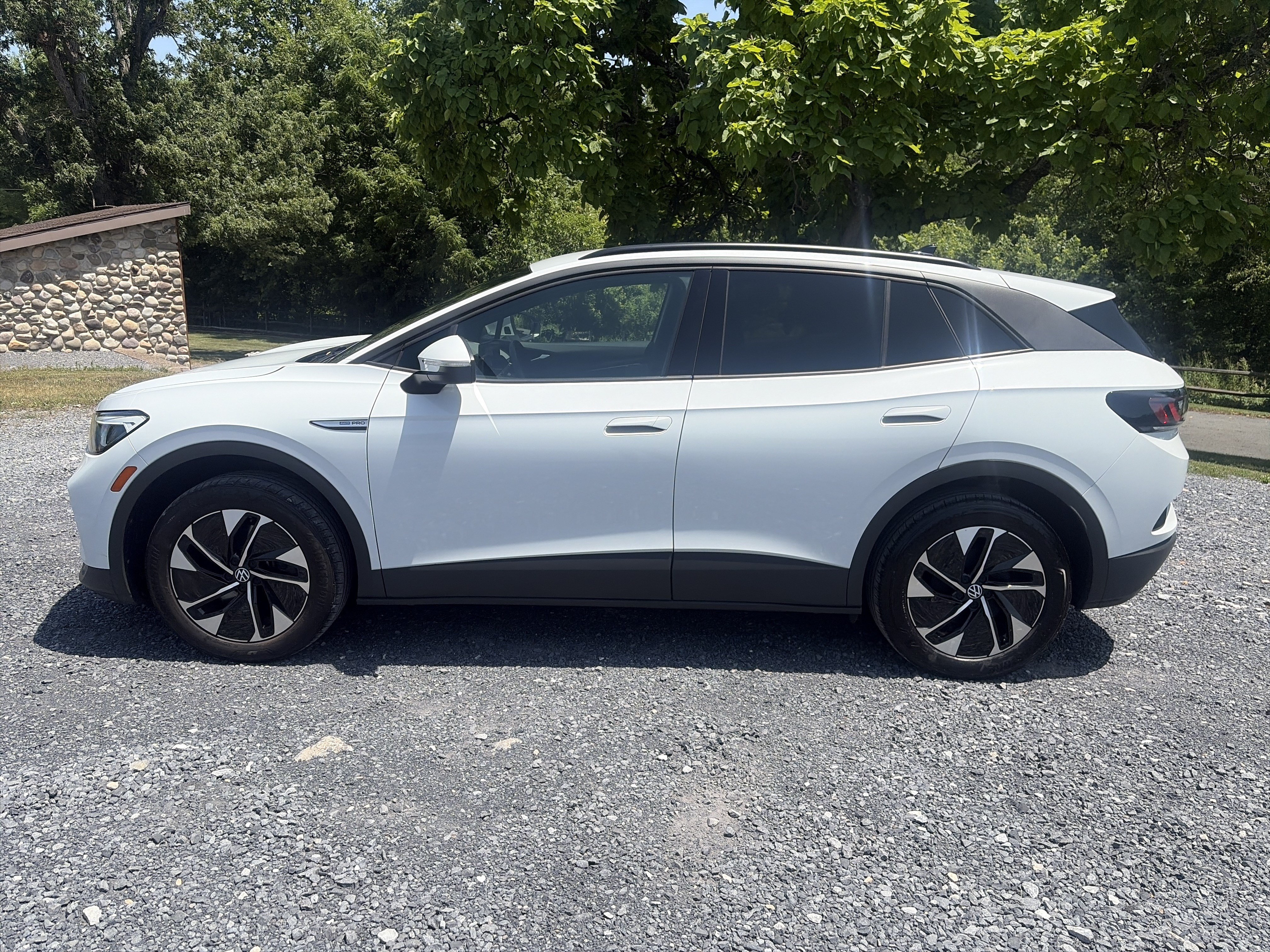 Used 2022 Volkswagen ID.4 Pro AWD/4WD image 8