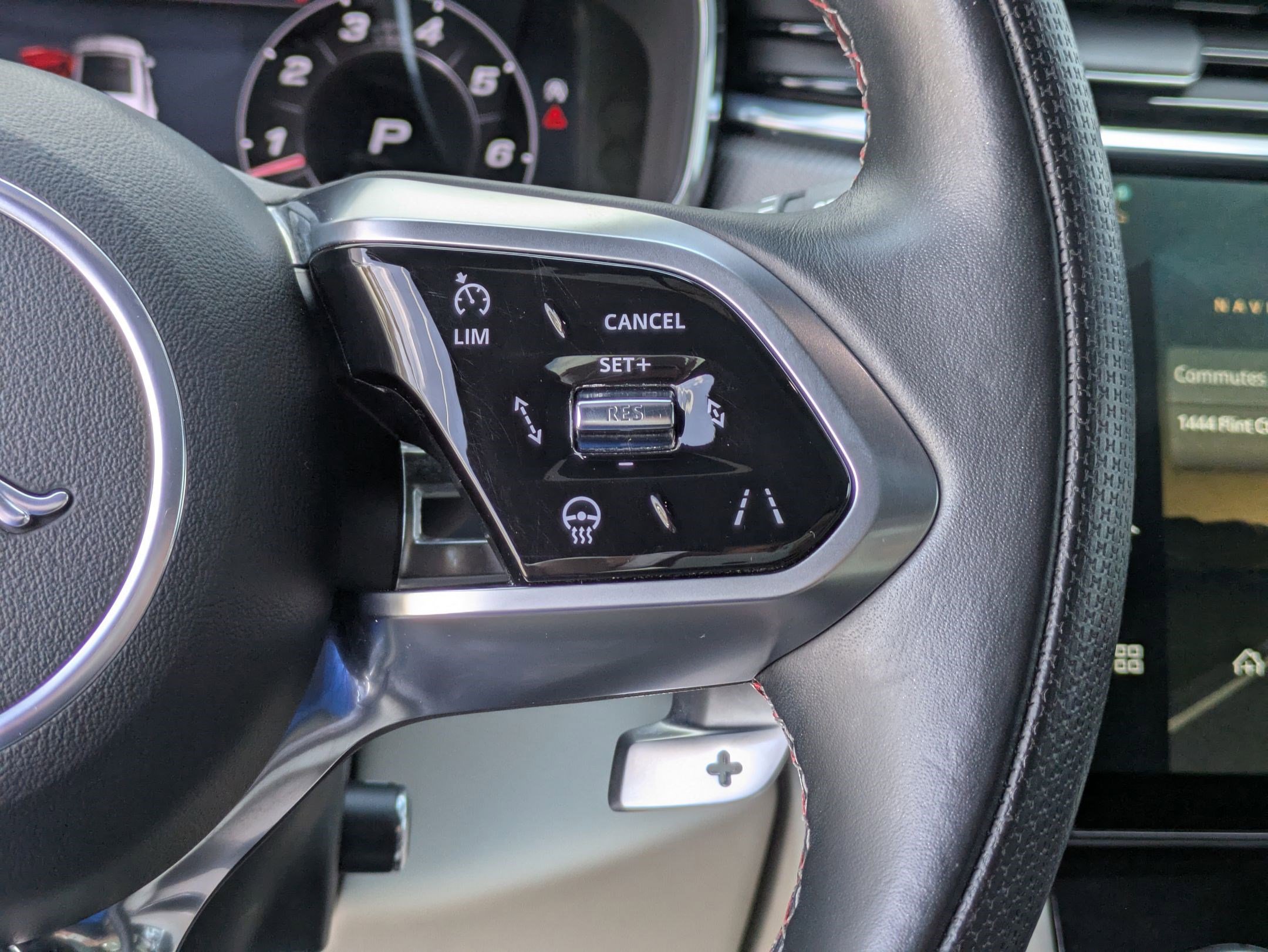 Used 2023 Jaguar F-PACE SVR image 20