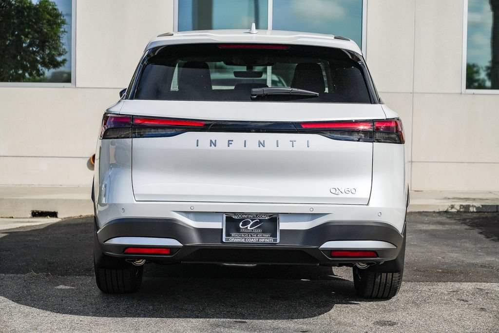 Certified 2026 INFINITI QX60 Pure w/ Cargo Package FWD image 5