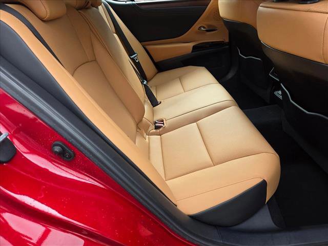 Used 2024 Lexus ES 250 w/ Premium Package image 19