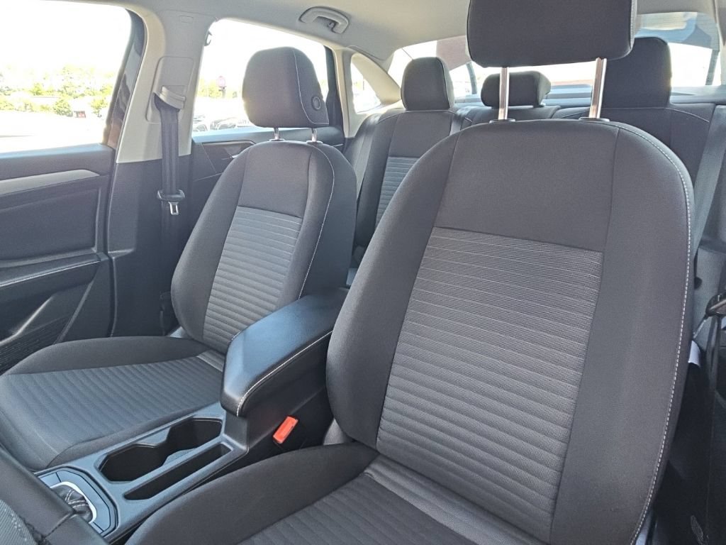 Used 2025 Volkswagen Jetta S FWD image 18