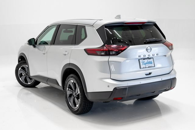 Used 2025 Nissan Rogue SV FWD image 29
