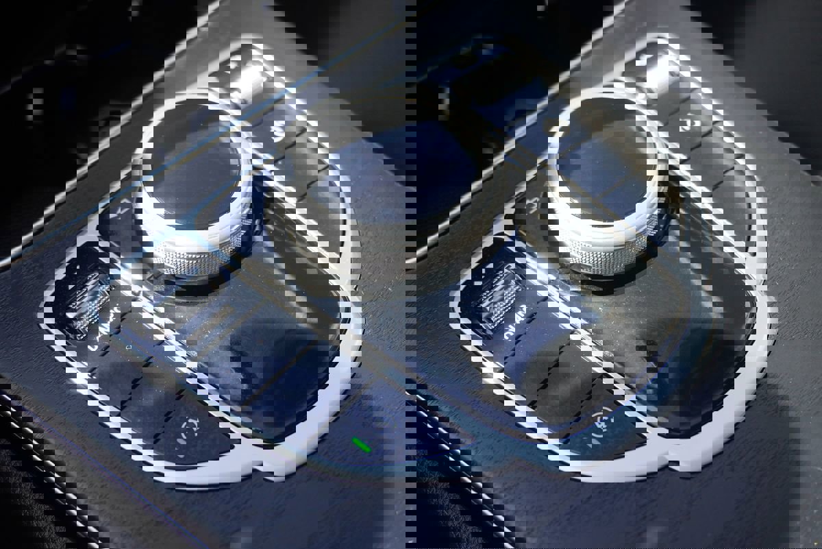 Used 2020 Mercedes-Benz C 300 Sedan image 29