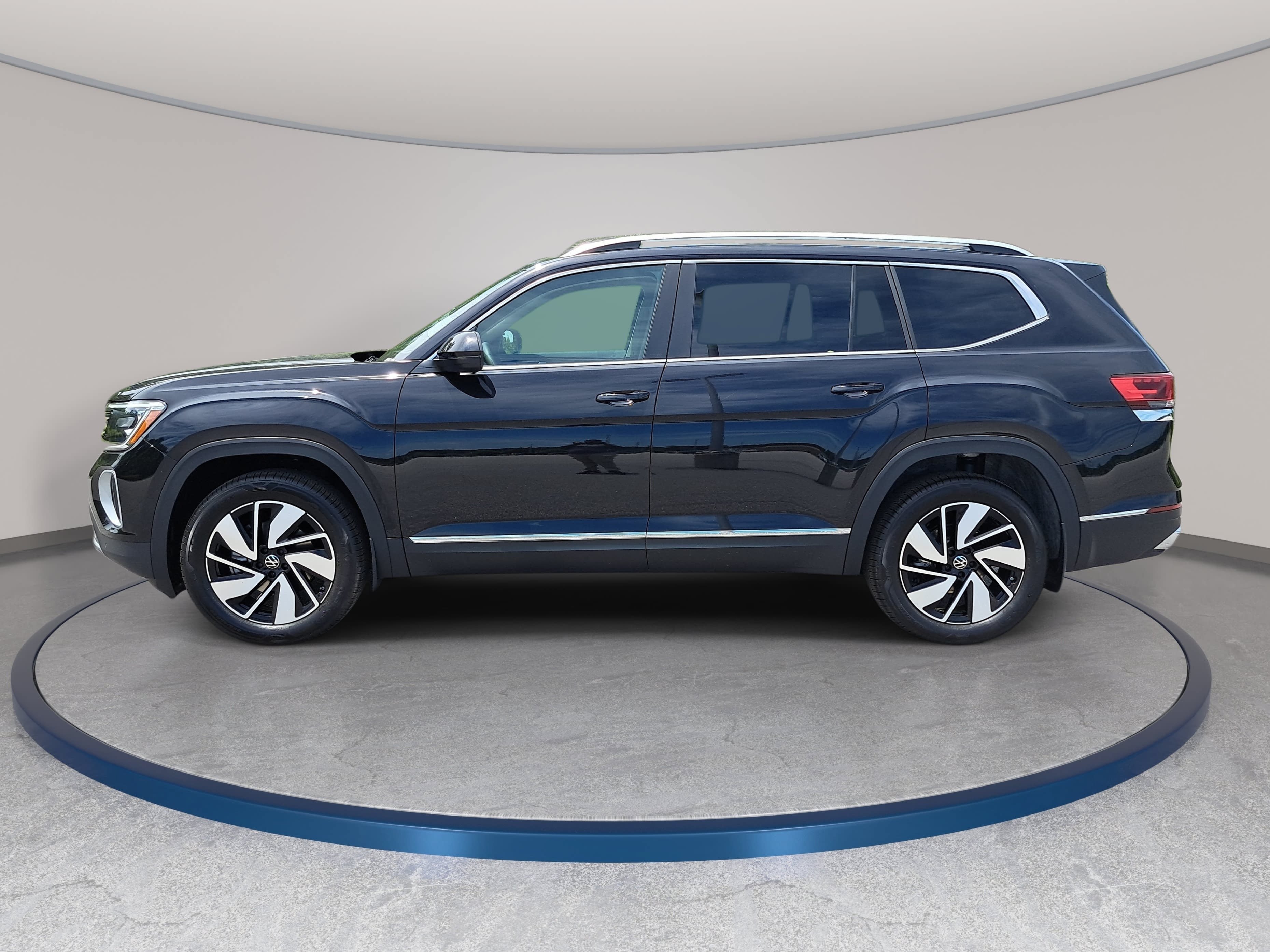 New 2026 Volkswagen Atlas SEL AWD/4WD image 8