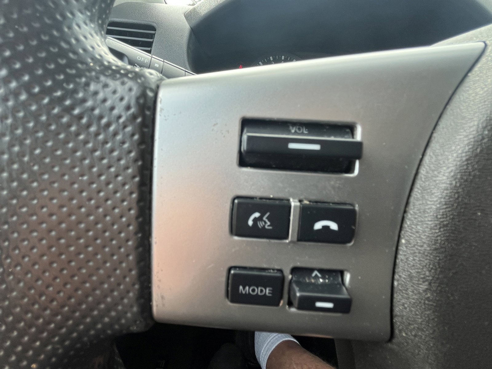 Used 2020 Nissan Frontier SV AWD/4WD image 19