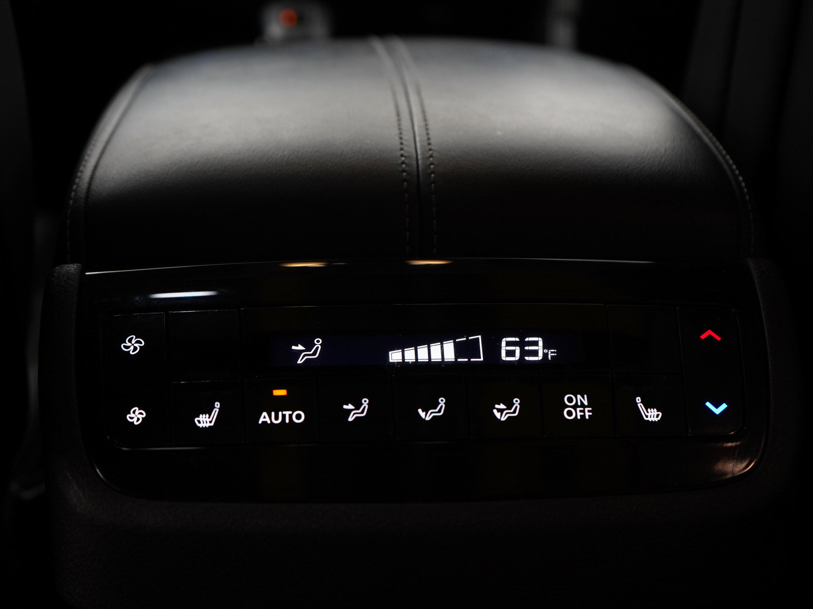 Used 2025 INFINITI QX60 Luxe AWD/4WD image 23