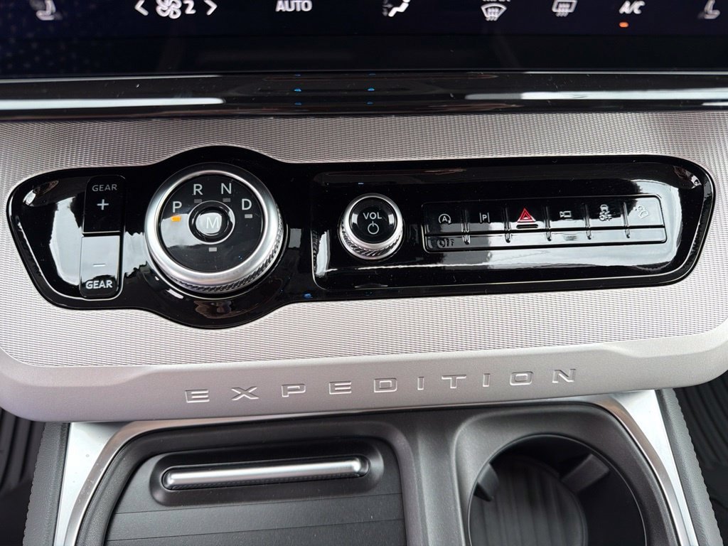 New 2027 Ford Expedition Active AWD/4WD image 38