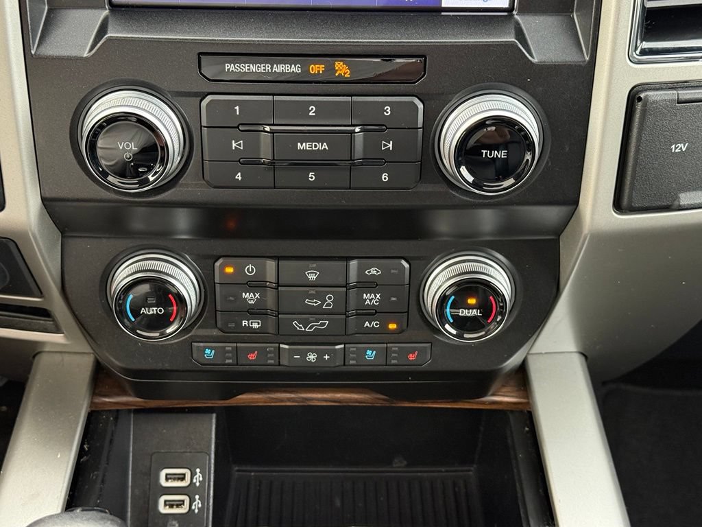 Used 2020 Ford F150 Lariat w/ Equipment Group 502A Luxury AWD/4WD image 18