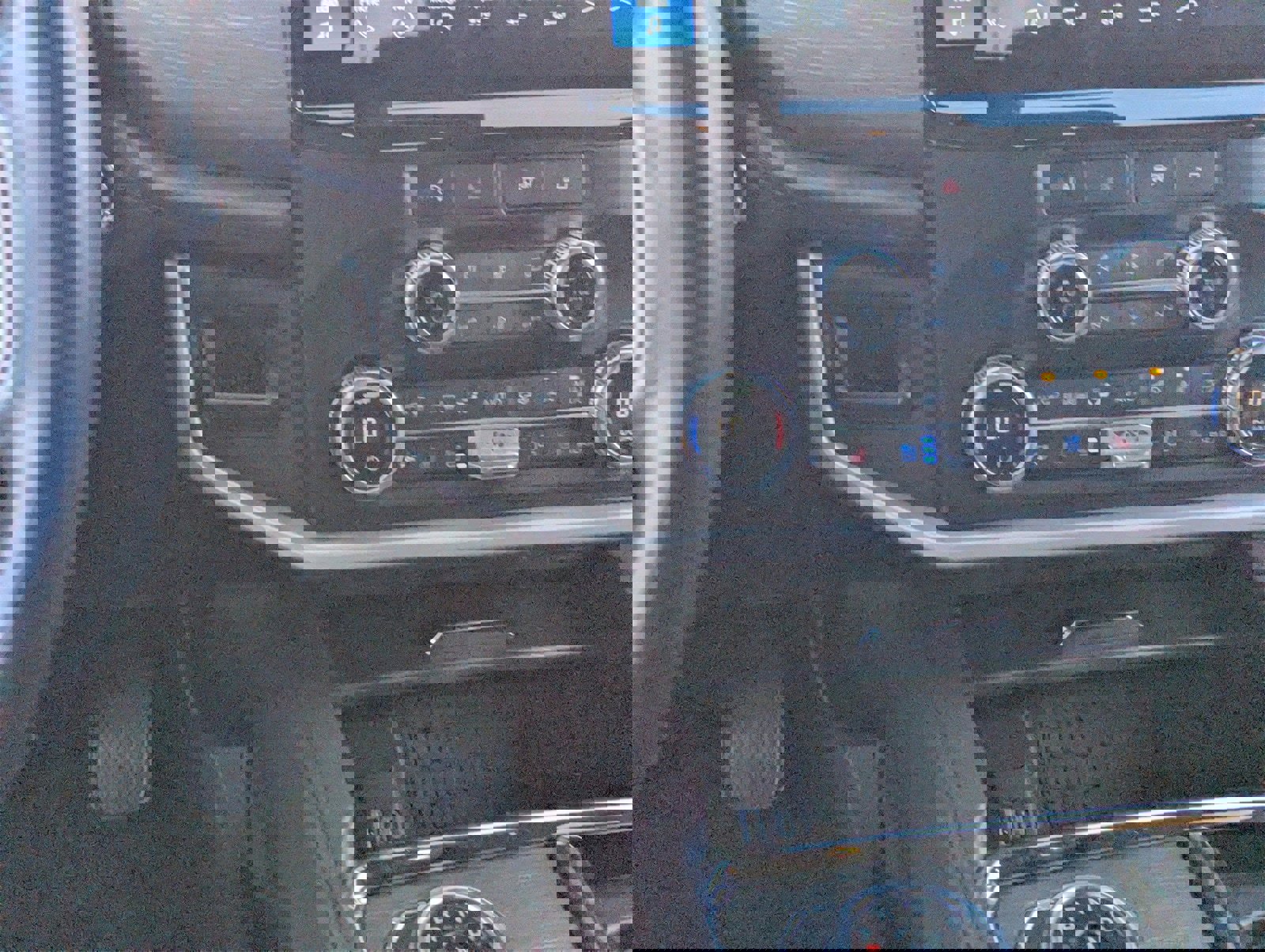 Certified 2024 Ford Expedition Limited image 21