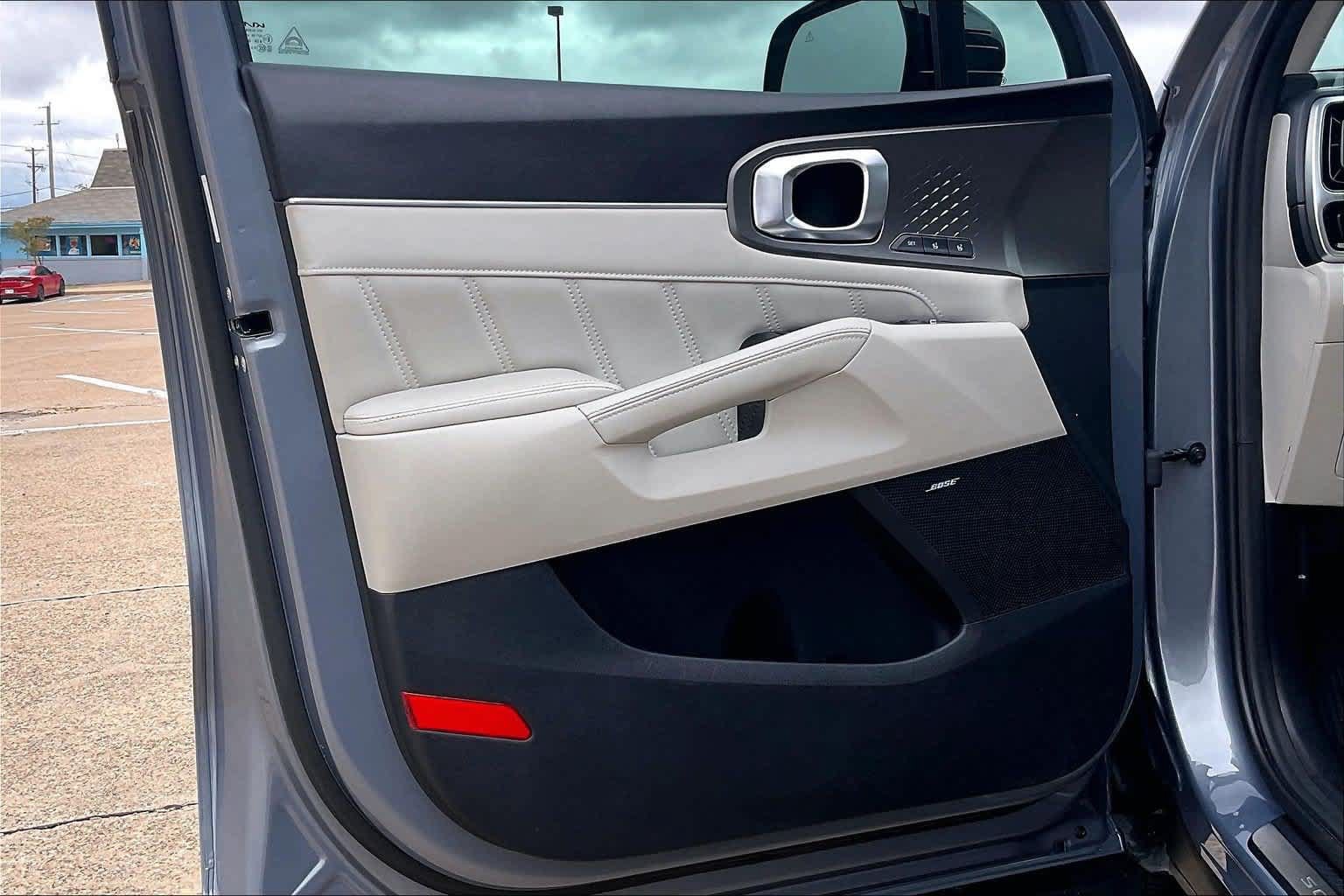 Certified 2022 Kia Sorento SX FWD image 25