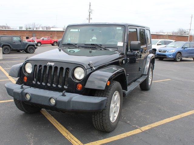 Used 2008 Jeep Wrangler Unlimited Sahara w/ Dual Top Group image 2