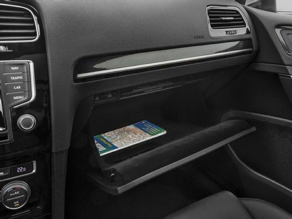 Used 2016 Volkswagen Golf S image 14