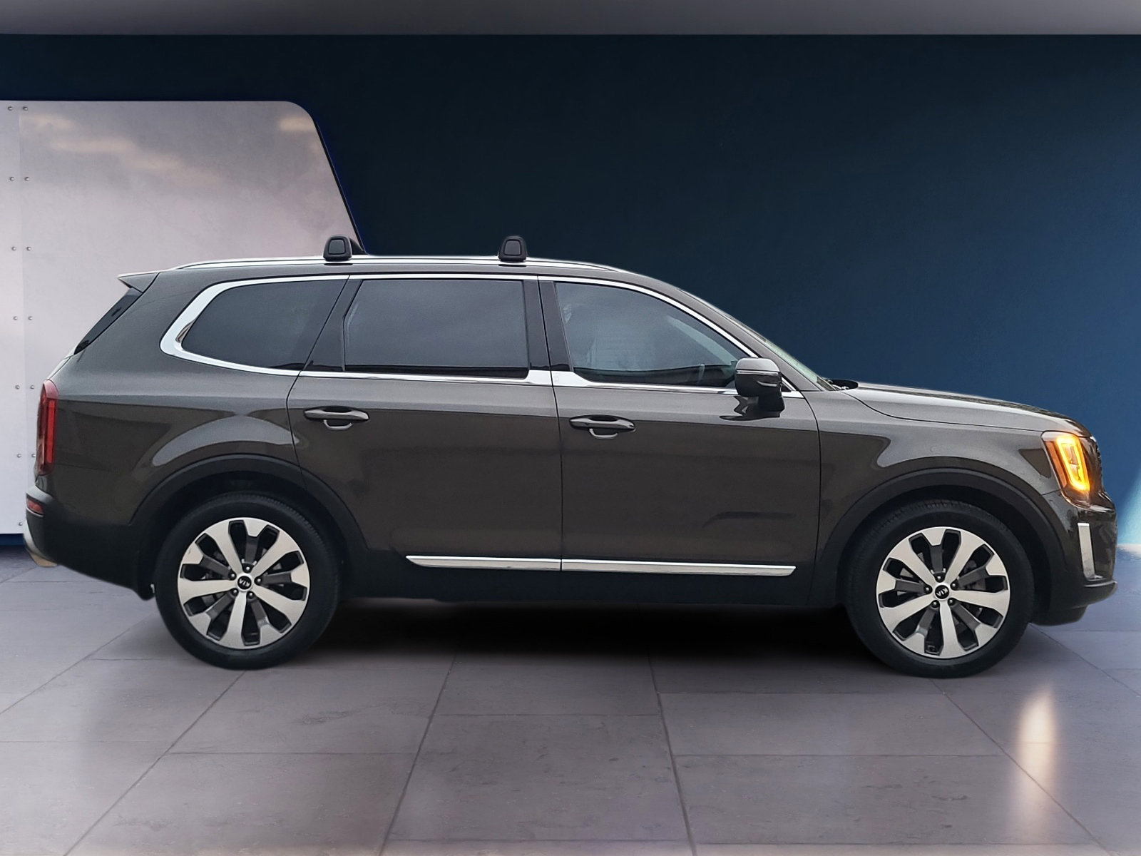 Used 2021 Kia Telluride EX w/ EX Premium Package image 6