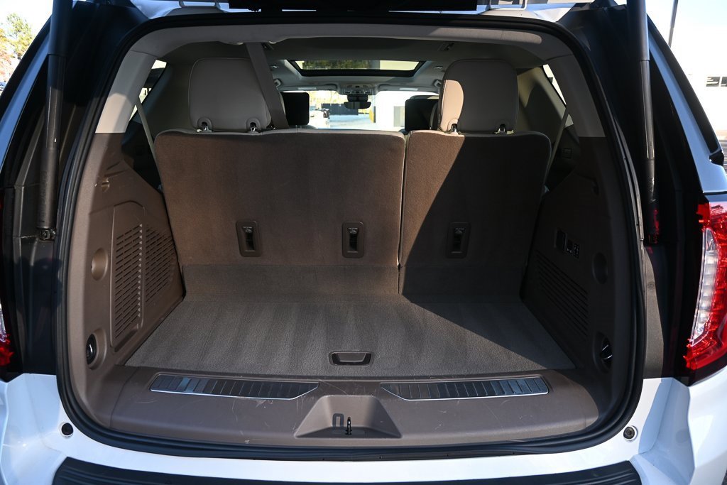 Used 2023 GMC Yukon Denali w/ Denali Reserve Package image 29