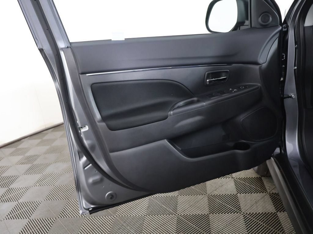 New 2027 Mitsubishi Outlander Sport ES AWD/4WD image 19
