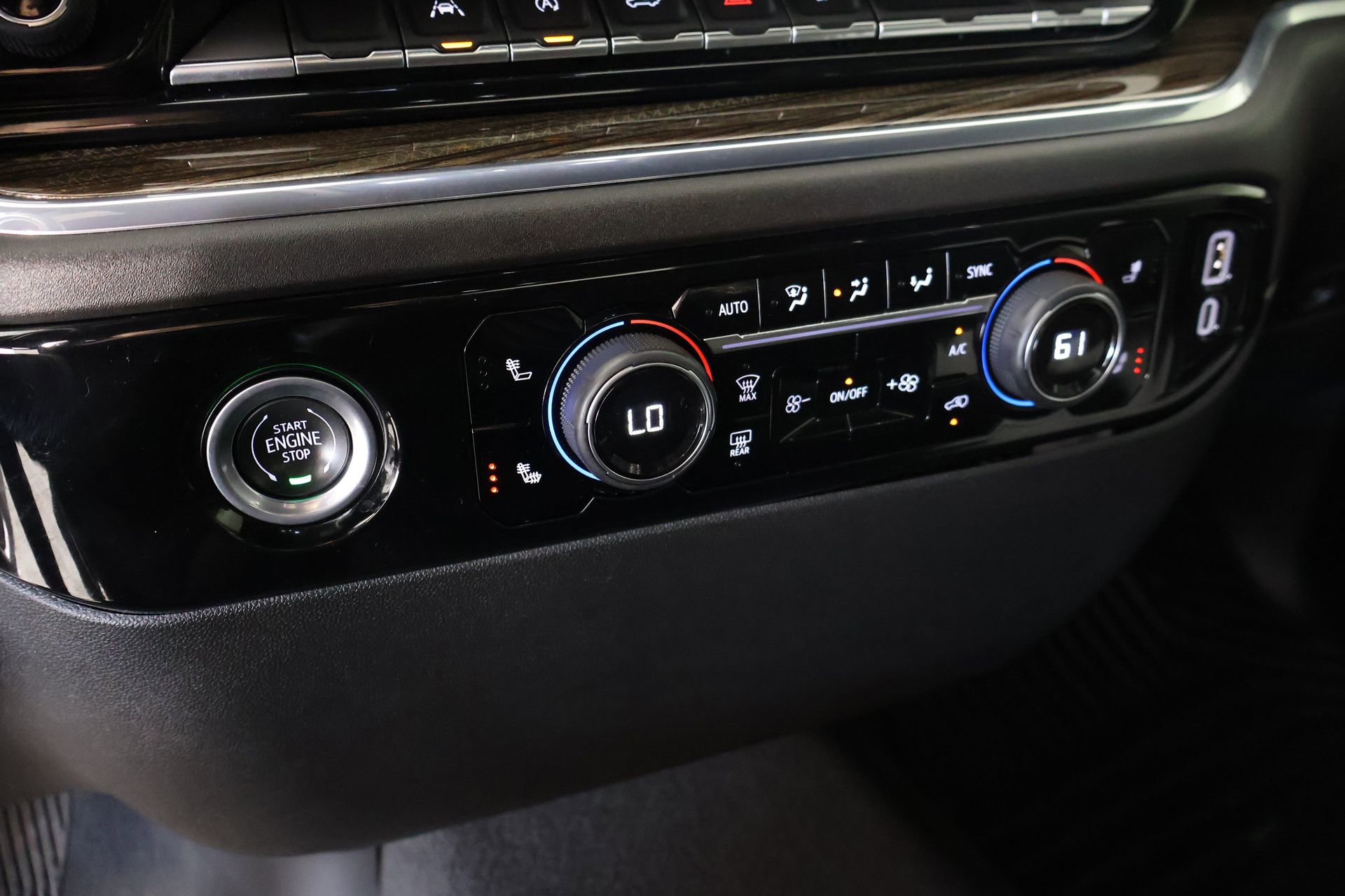 Used 2024 Chevrolet Silverado 1500 LT image 4