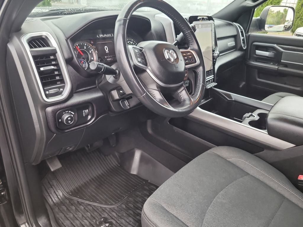 Certified 2022 RAM 3500 Big Horn w/ Level C Equiment Group image 17