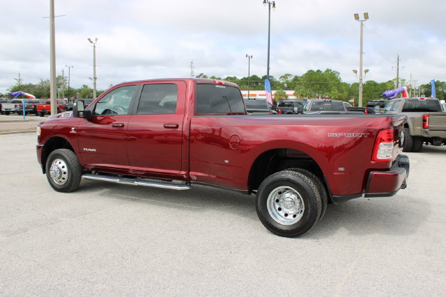 Used 2024 RAM 3500 Big Horn w/ Sport Appearance Package AWD/4WD image 7