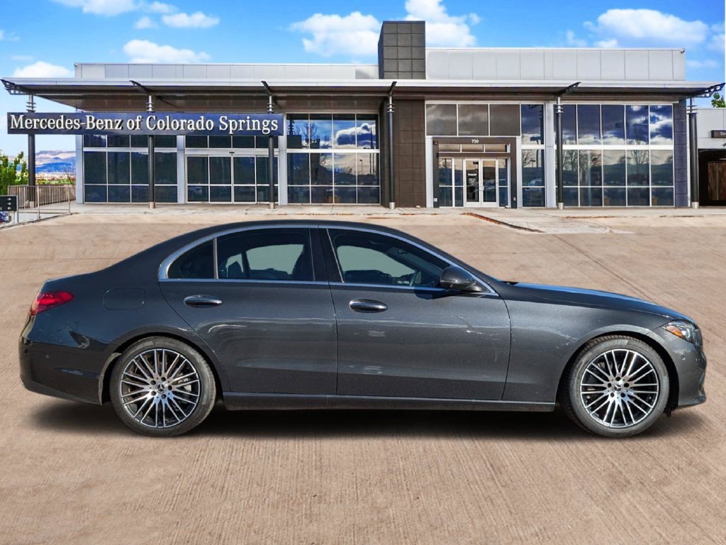 Used 2022 Mercedes-Benz C 300 4MATIC Sedan image 4