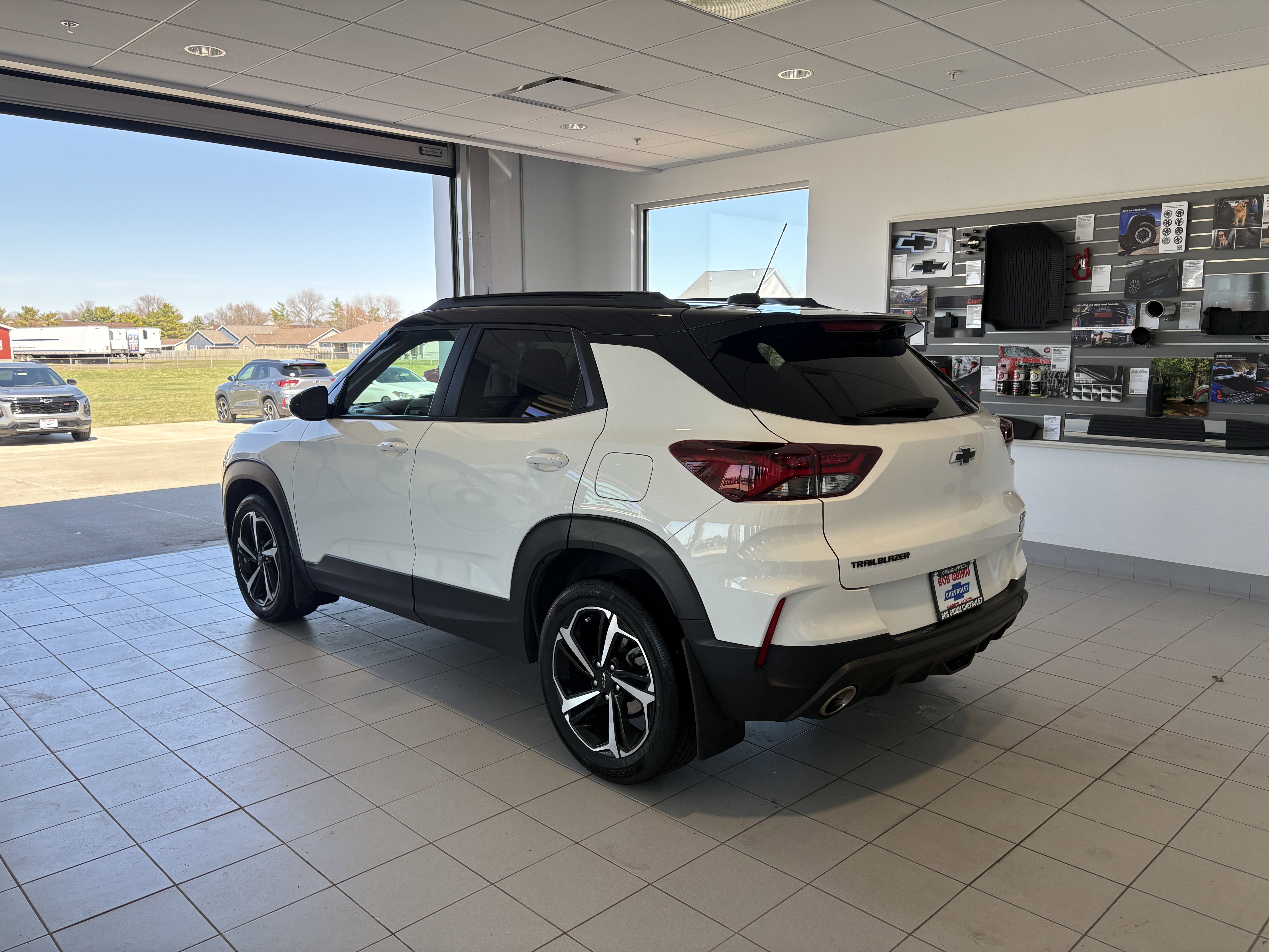 Used 2022 Chevrolet TrailBlazer RS image 3