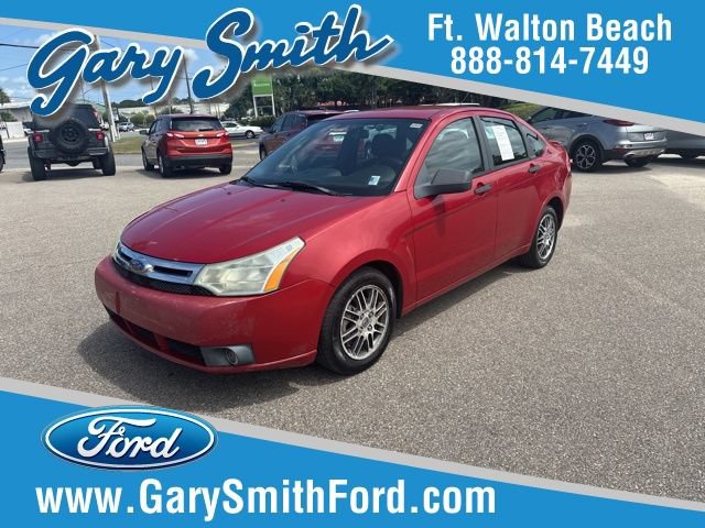 Used 2010 Ford Focus SE FWD image 1