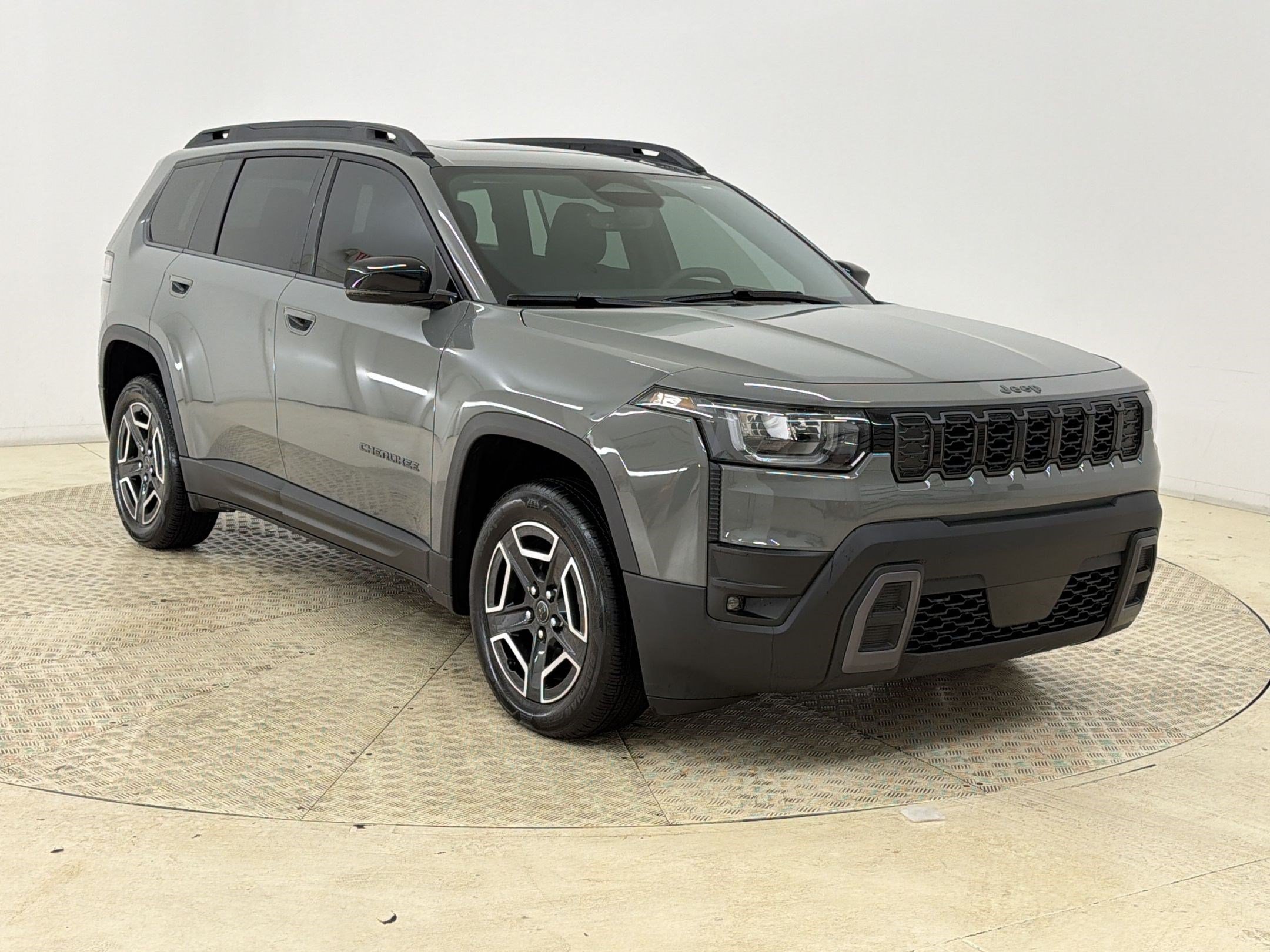 Used 2026 Jeep Cherokee Limited AWD/4WD image 7