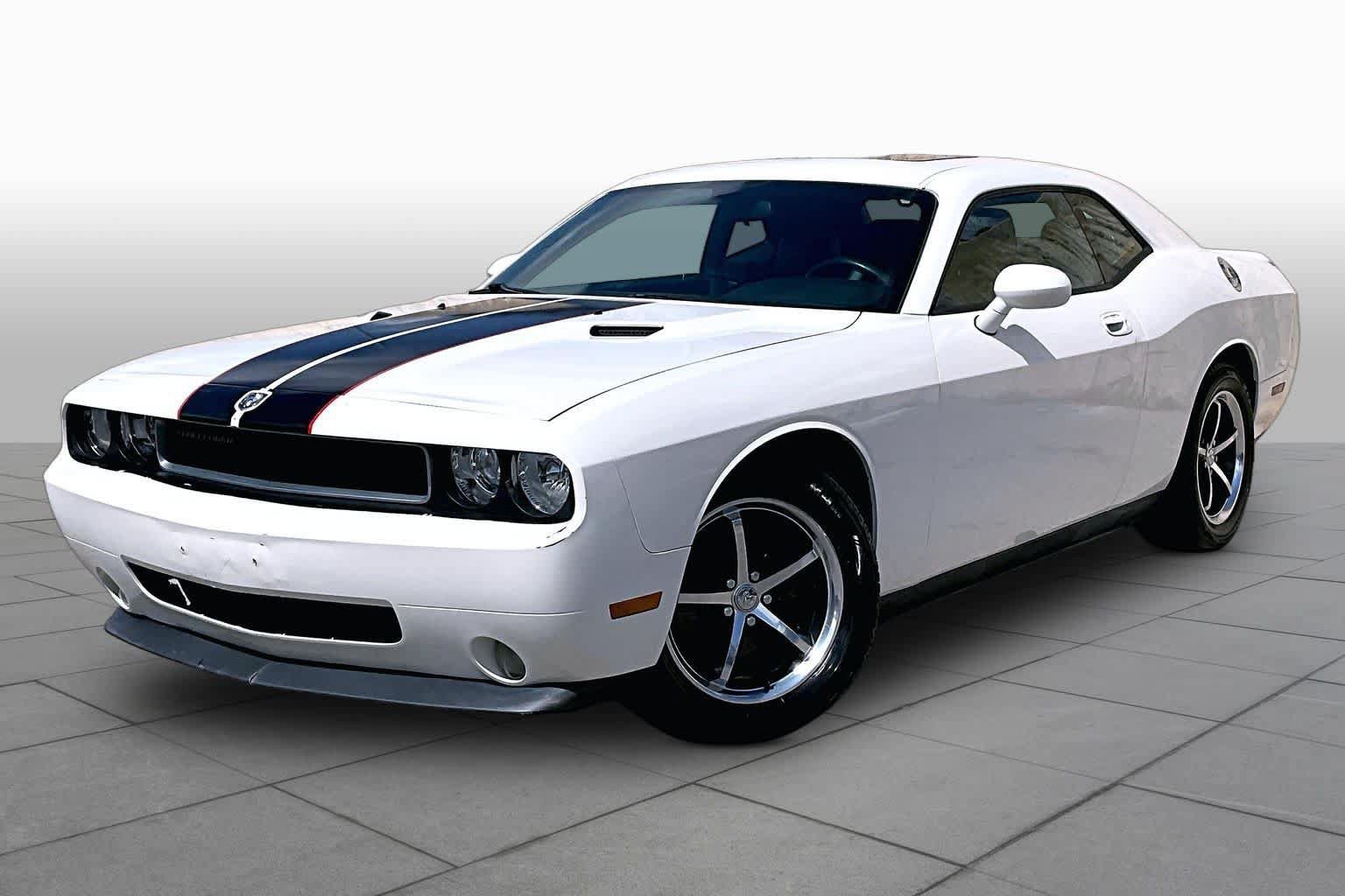 Used 2010 Dodge Challenger SE RWD image 35