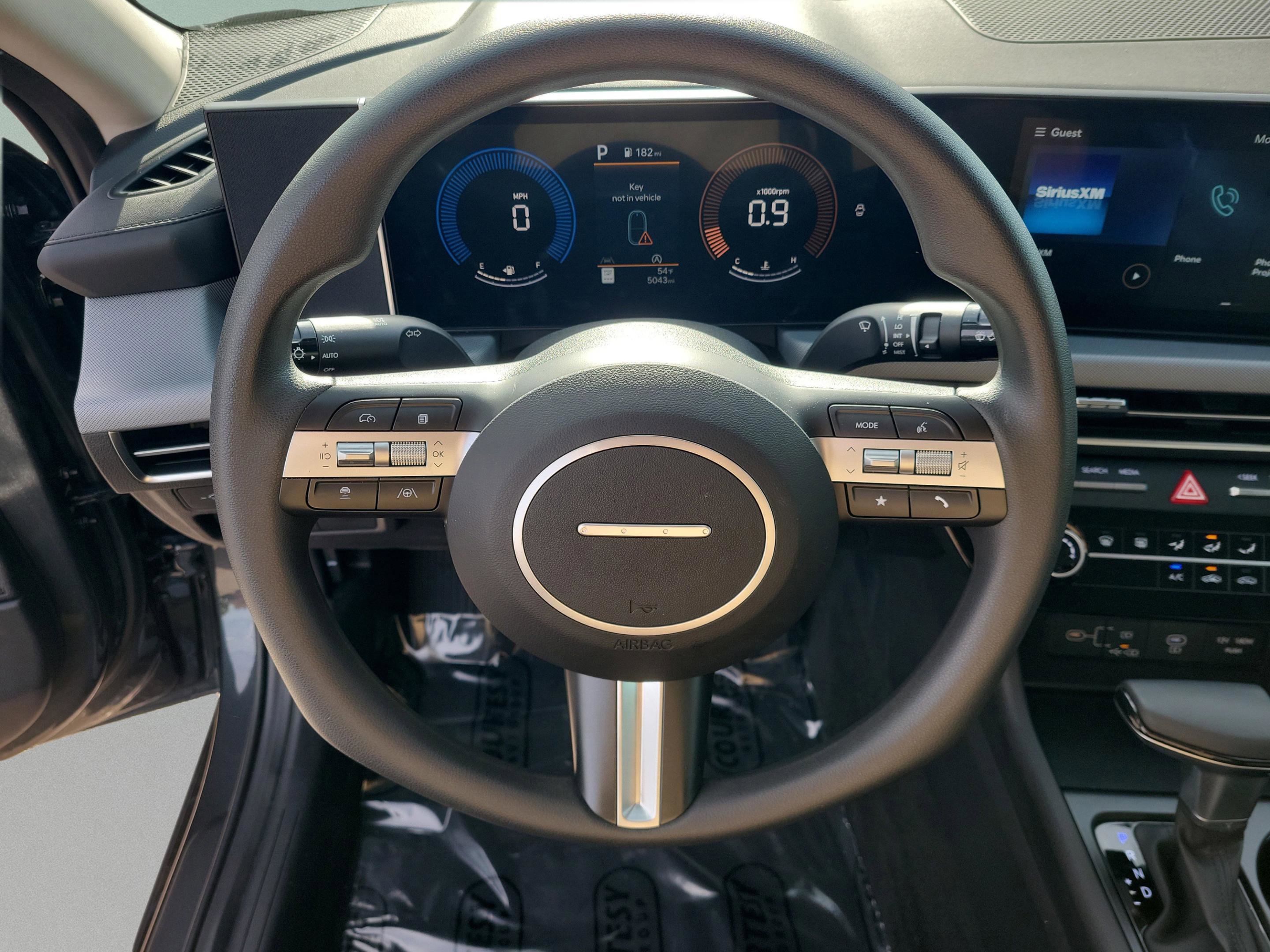 Used 2025 Hyundai Sonata SE image 21