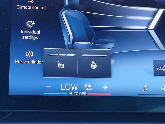 Certified 2025 BMW 230i xDrive 230i xDrive w/ M Sport Package image 18