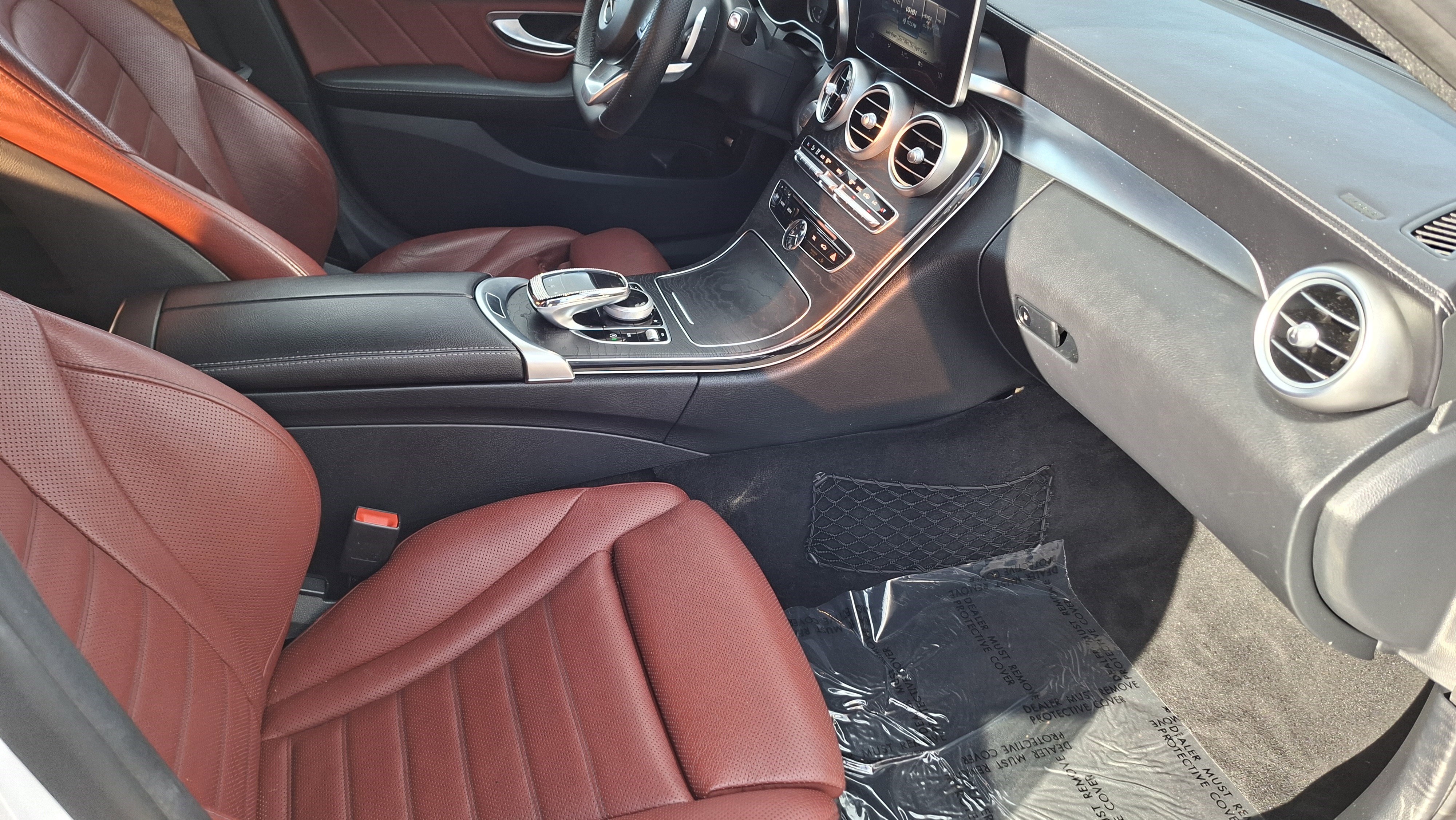 Used 2015 Mercedes-Benz C 400 4MATIC image 23