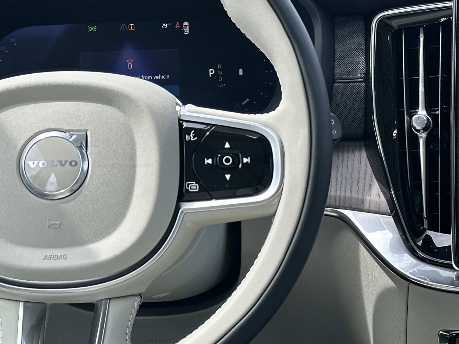 New 2026 Volvo XC90 B6 Ultra w/ Protection Package AWD/4WD image 9