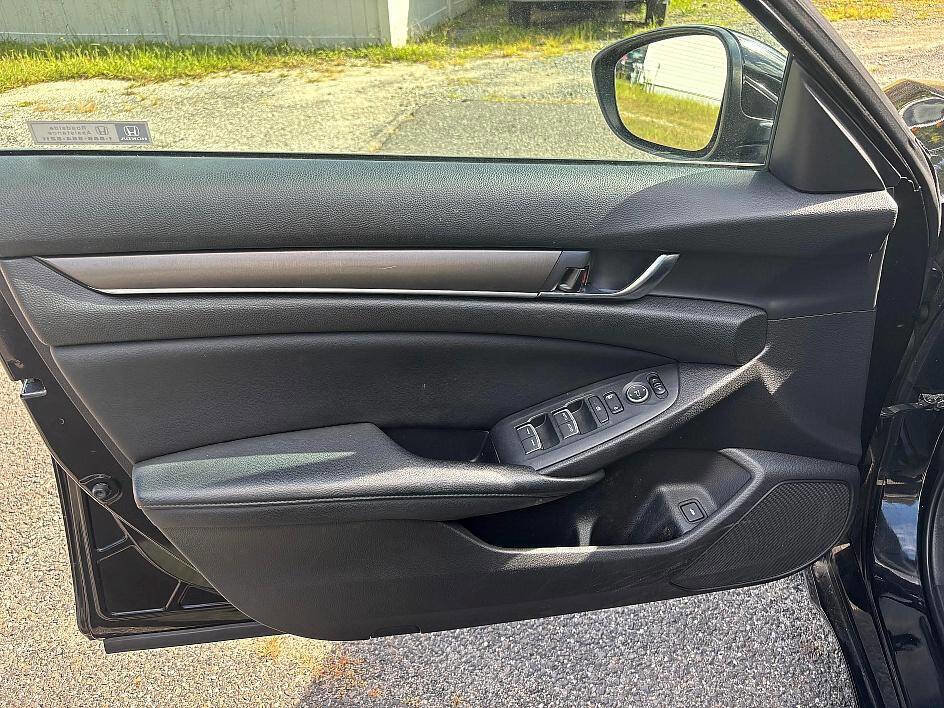 Used 2018 Honda Accord LX image 20