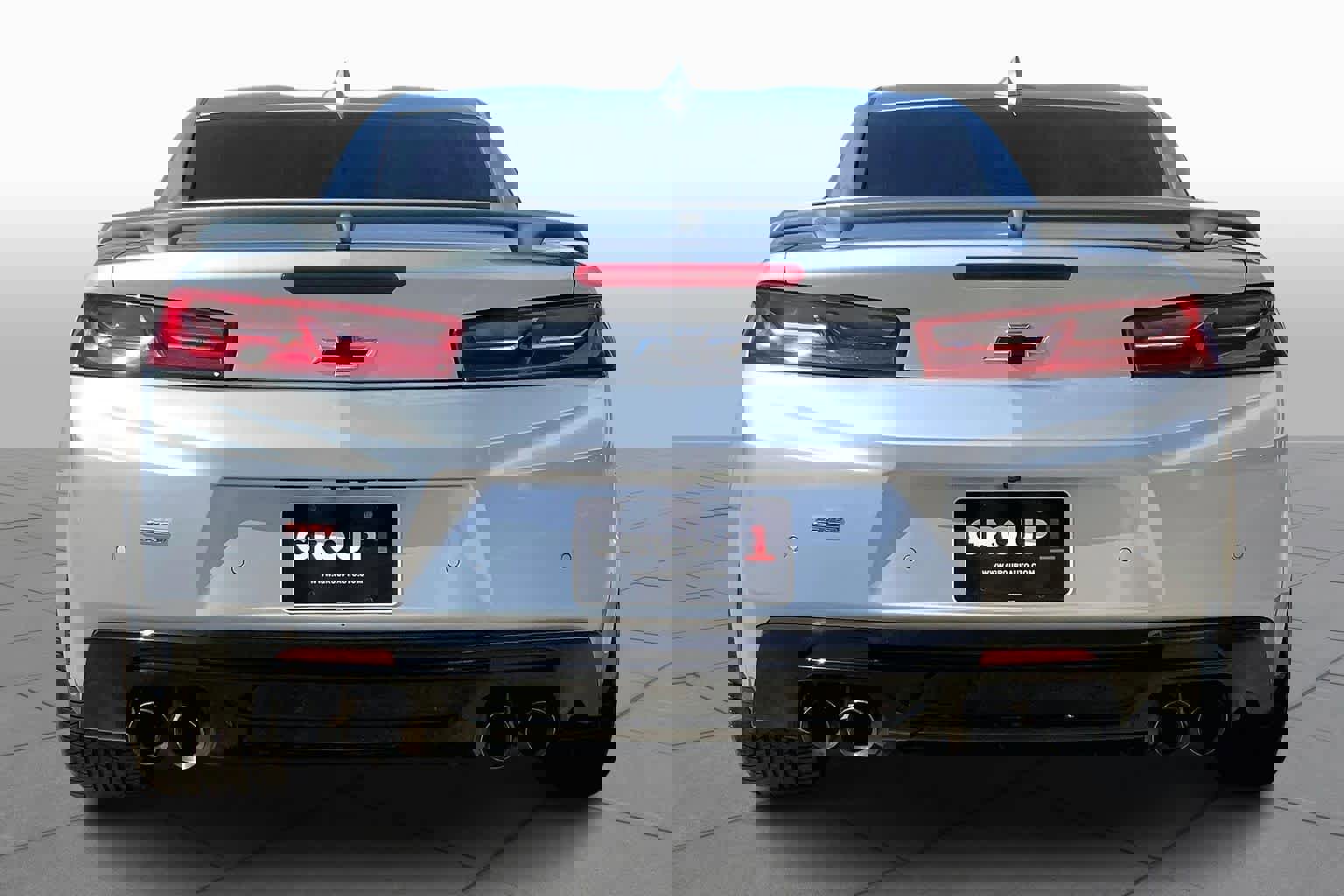 Used 2017 Chevrolet Camaro SS image 4