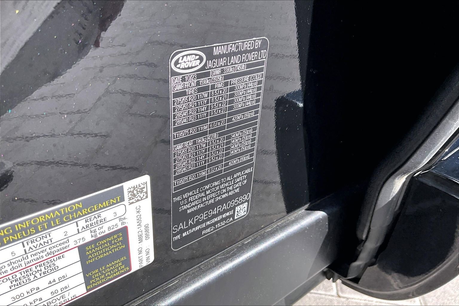 Certified 2024 Land Rover Range Rover SE AWD/4WD image 34