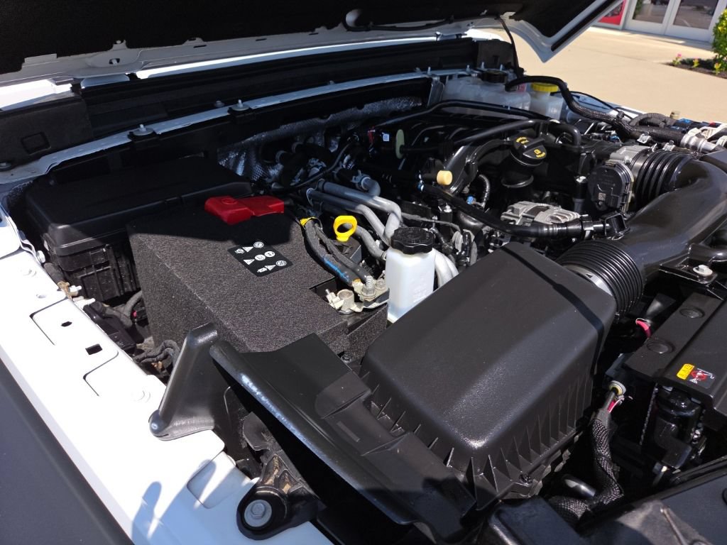 Certified 2025 Jeep Gladiator Sport AWD/4WD image 30