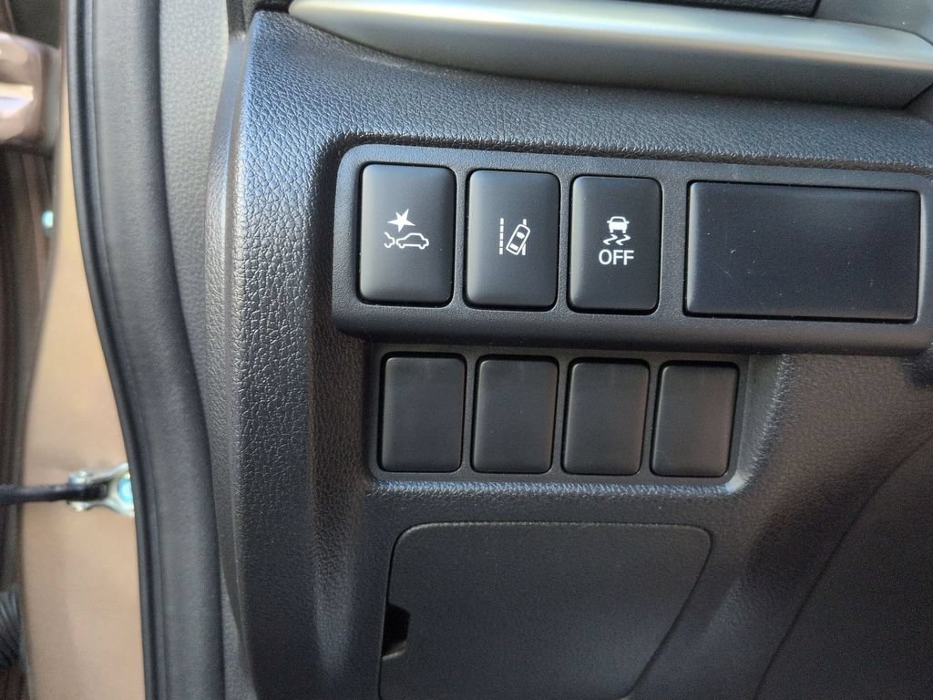 Used 2022 Mitsubishi Eclipse Cross SEL AWD/4WD image 22