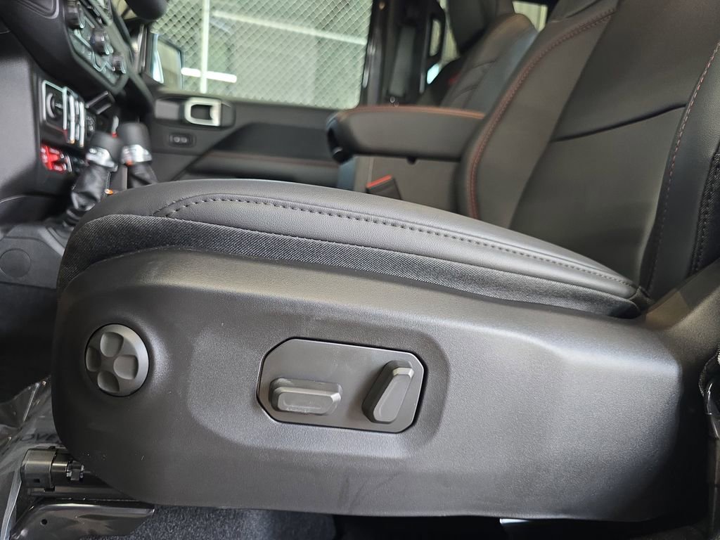 New 2026 Jeep Gladiator Rubicon AWD/4WD image 29