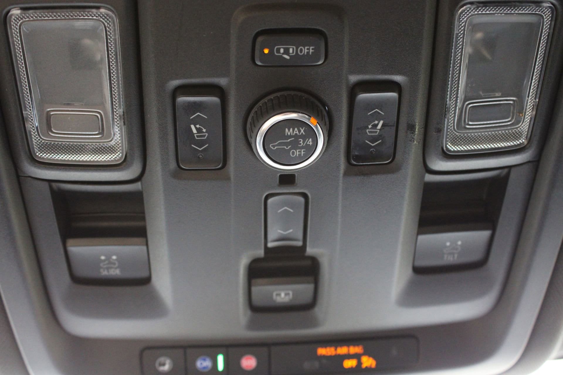 Used 2023 Chevrolet Suburban High Country AWD/4WD image 23